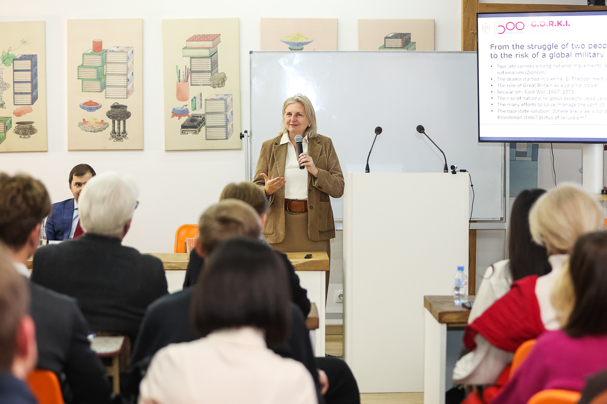 Public lecture by the head of the G.O.R.K.I. Centre Dr. Karin Kneissl. «Territory, history and religion in the Arab-Israeli dilemma» at the Faculty of Oriental Studies of St. Petersburg State University. October 25, 2023