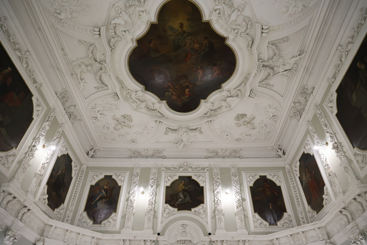 Interiors of&nbsp;the Petrovsky Hall of&nbsp;the Twelve Collegia building. Photo by&nbsp;Aleksei Loshchilov