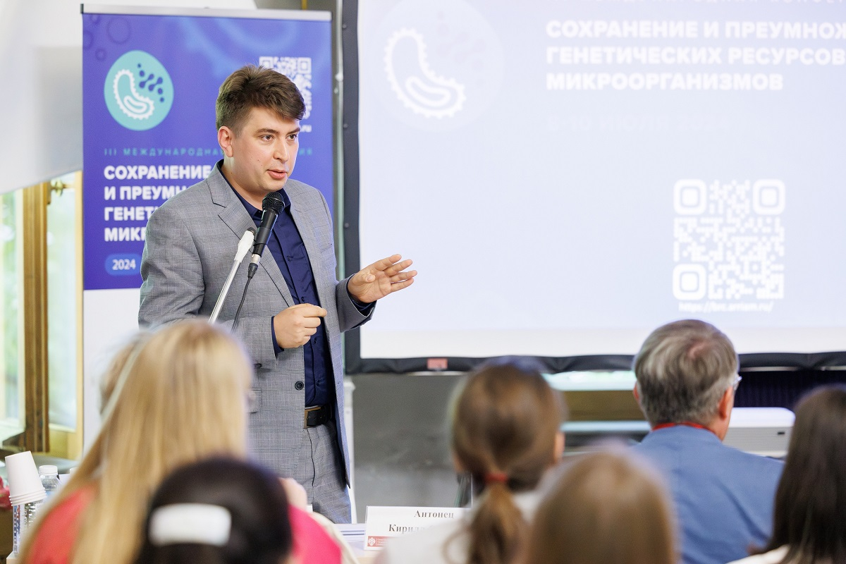 Anton Nizhnikov, Chairman of the scientific committee in the field of biological sciences and bioecology, Acting Head of the Department of Genetics and Biotechnology at St Petersburg University, Professor of the Russian Academy of Sciences. Photography: Andrey Kochetkov