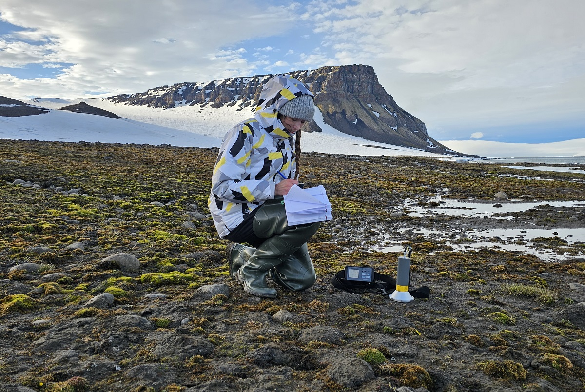 Photo courtesy of participants in the Arctic Floating University 2024 (Evdokiia Durnova, Evgenii Iakovlev and Daria Khloptsova)