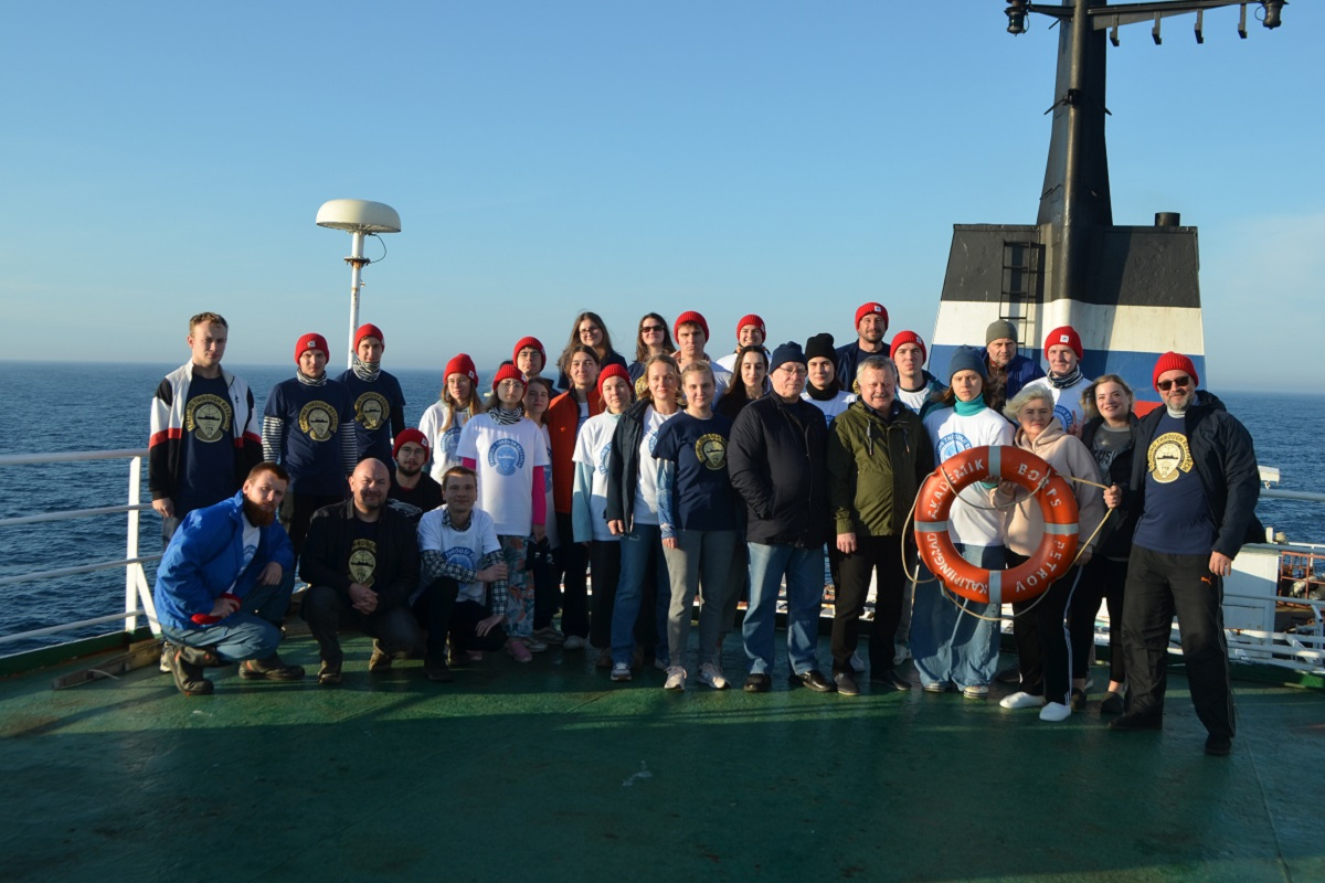 The scientific team of the TTR 23 expedition on the research vessel ‘Akademik Boris Petrov’. Photo by Mariia Biriuk